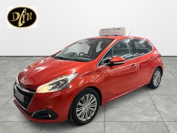 Used Peugeot 208 2016 for sale - 76670899: Photo