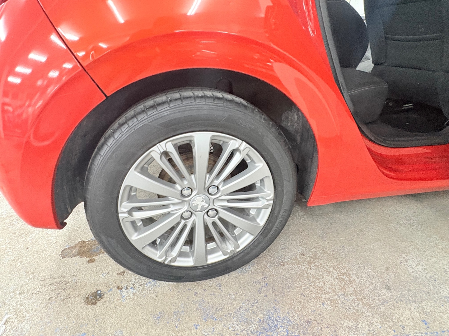 Used Peugeot 208 2016 for sale - 76670899: Photo 21