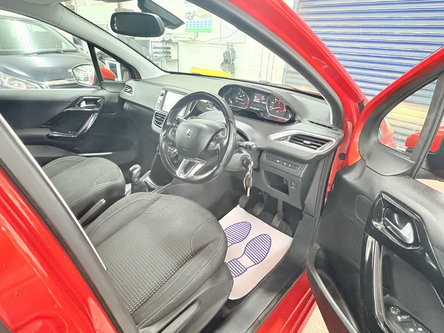 Used Peugeot 208 2016 for sale - 76670899: Photo 8