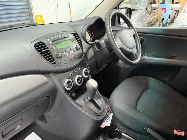 Used Hyundai i10 2009 for sale - 76107517: Photo 17