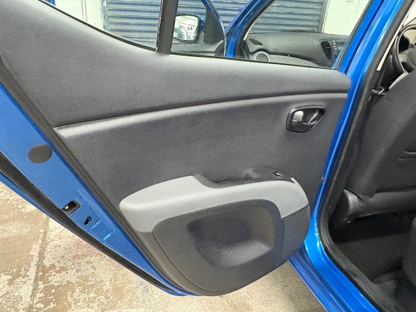 Used Hyundai i10 2009 for sale - 76107517: Photo 24