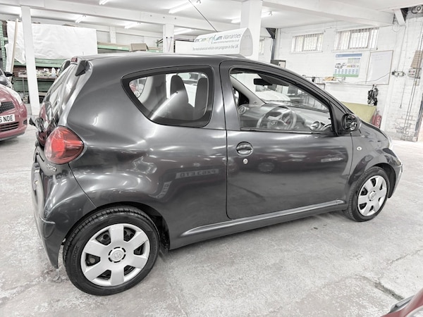 Used Toyota AYGO 2006 for sale - 76149392: Photo 12