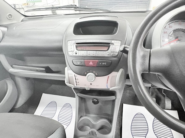 Used Toyota AYGO 2006 for sale - 76149392: Photo 19