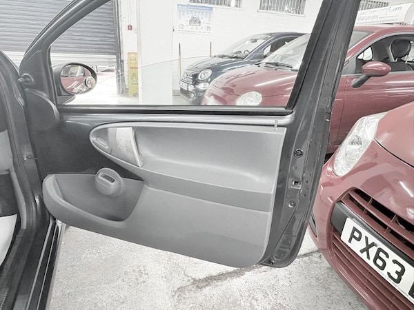 Used Toyota AYGO 2006 for sale - 76149392: Photo 22