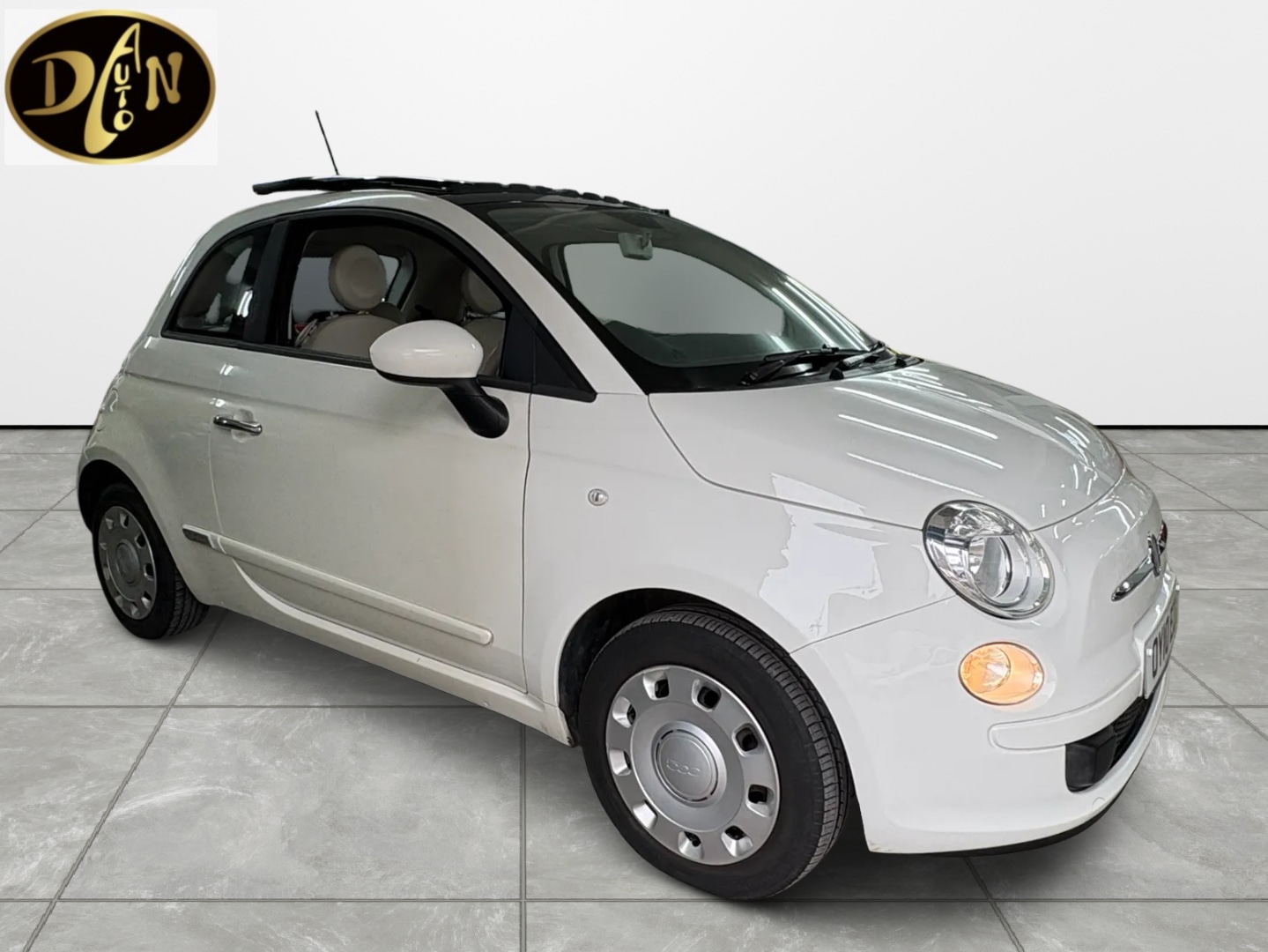 Used Fiat 500 2010 for sale - 77790376: Photo 2