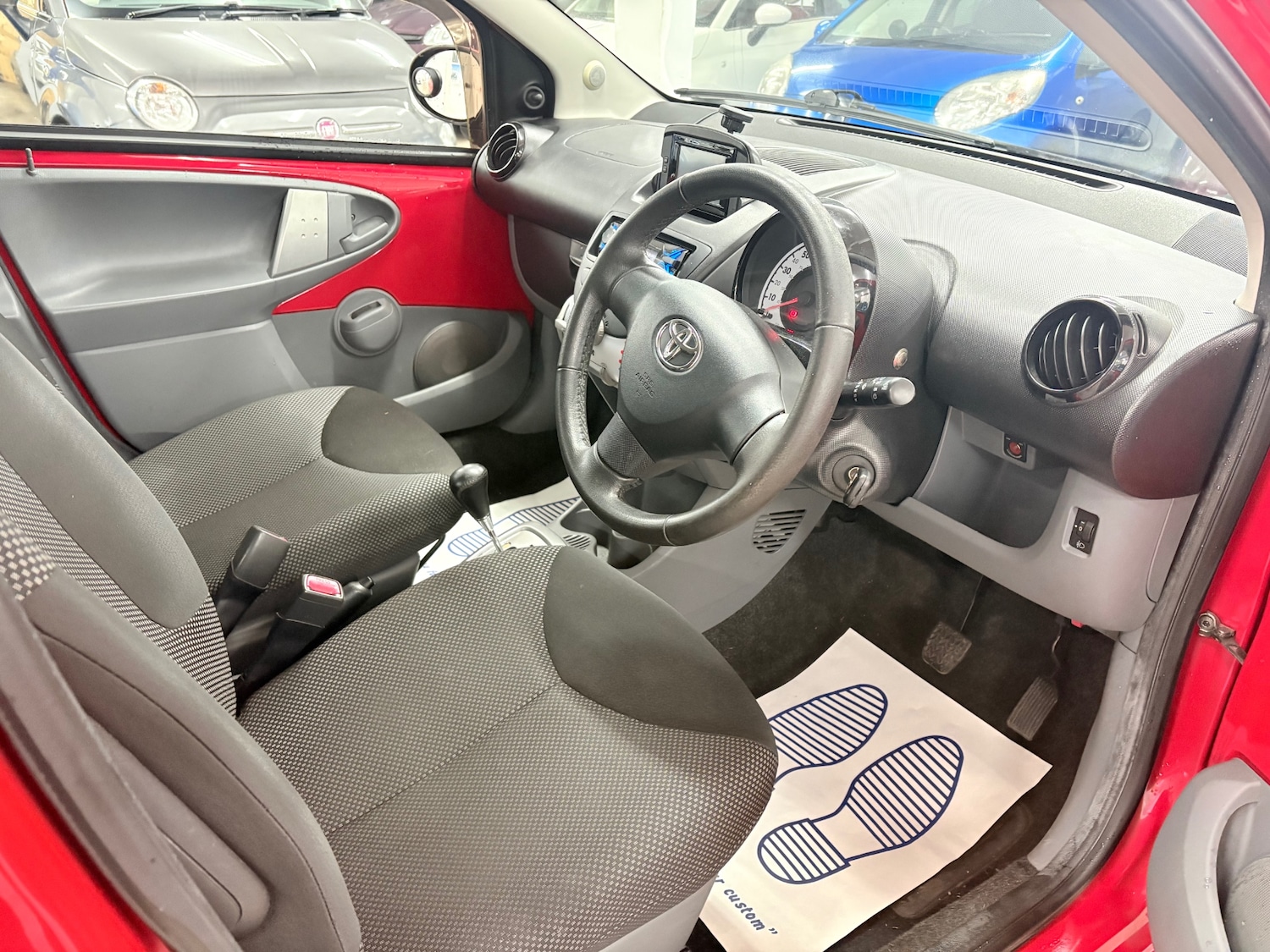 Used Toyota AYGO 2011 for sale - 77303983: Photo 12