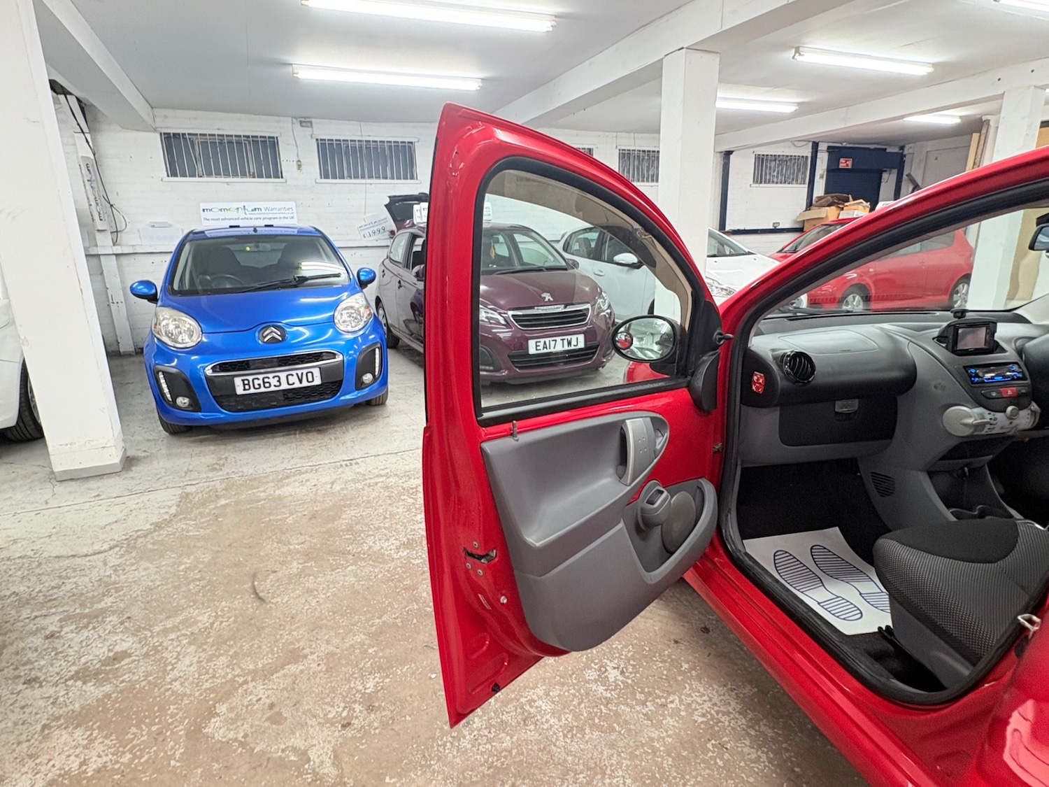 Used Toyota AYGO 2011 for sale - 77303983: Photo 18