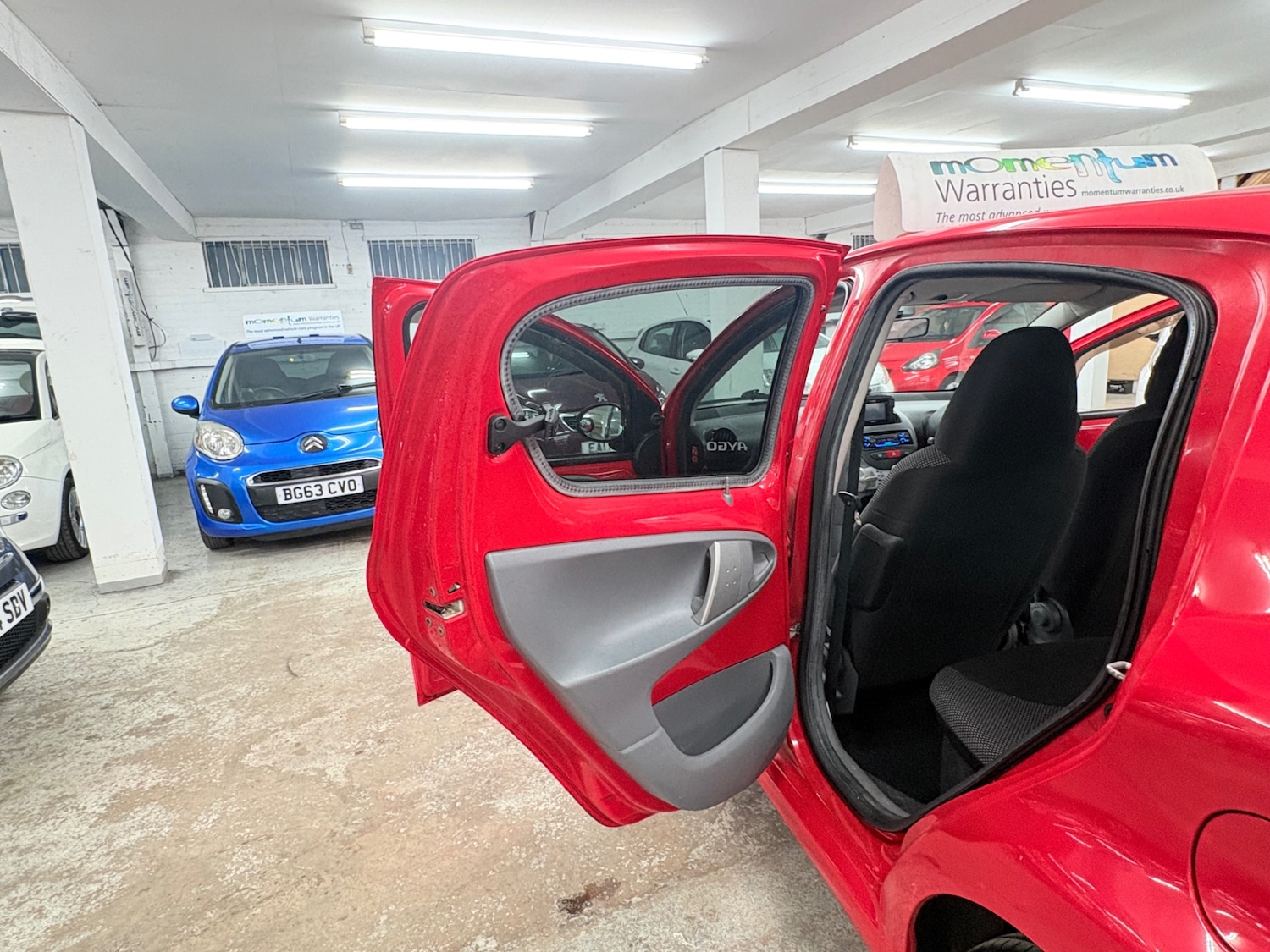 Used Toyota AYGO 2011 for sale - 77303983: Photo 19