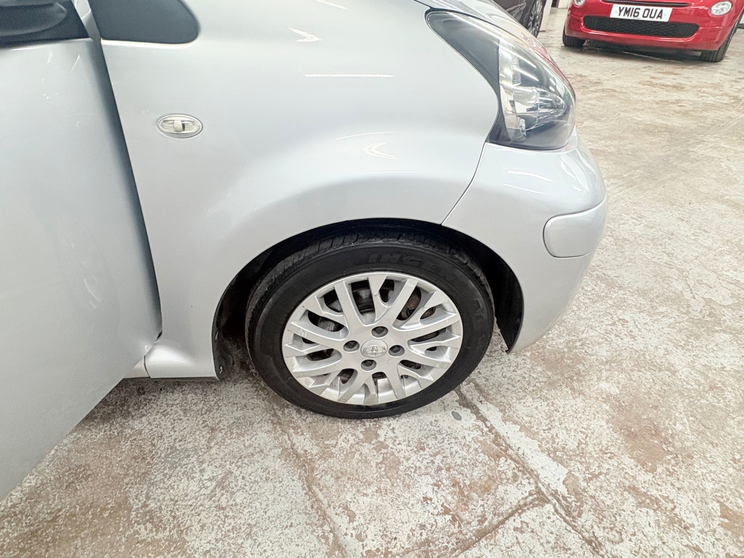 Used Toyota AYGO 2010 for sale - 76376854: Photo 20