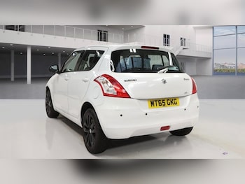 Used Suzuki Swift 2015 for sale - 76305738: Photo 3