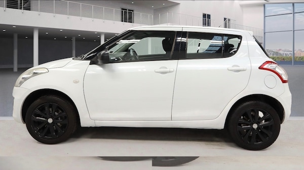 Used Suzuki Swift 2015 for sale - 76305738: Photo 6