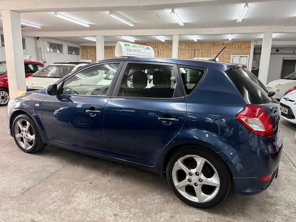 Used Kia Ceed 2011 for sale - 76107567: Photo 11