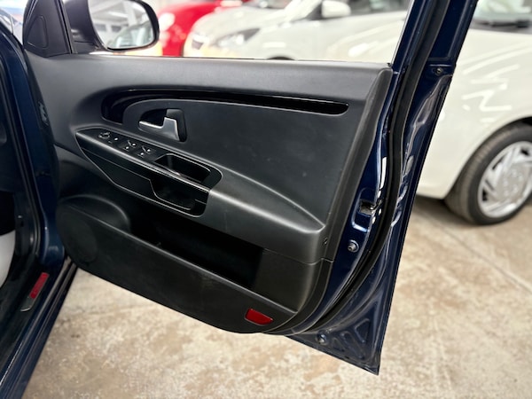 Used Kia Ceed 2011 for sale - 76107567: Photo 18