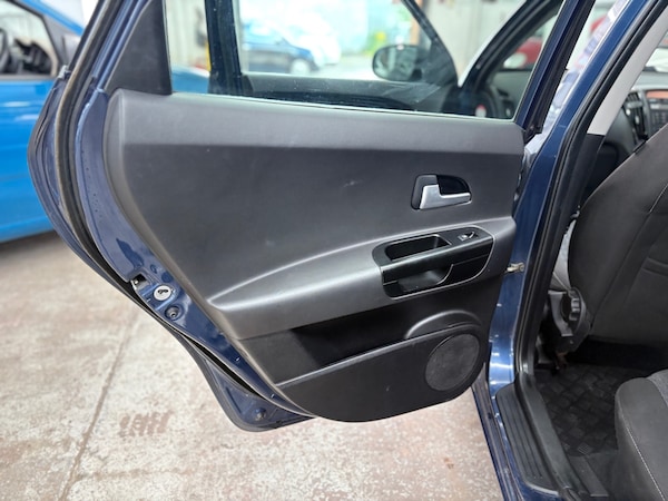 Used Kia Ceed 2011 for sale - 76107567: Photo 20