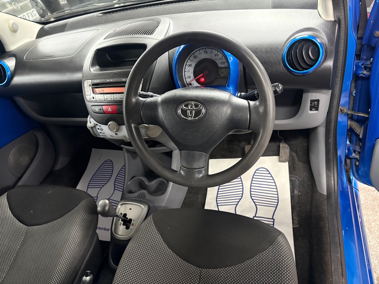 Used Toyota AYGO 2009 for sale - 77891533: Photo 10