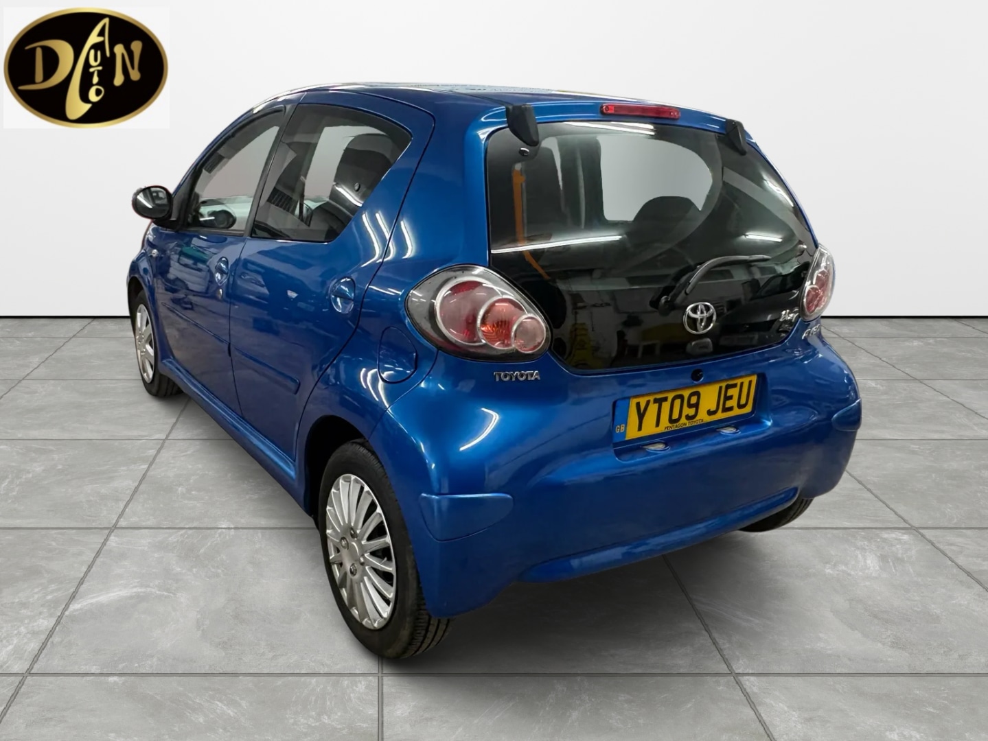 Used Toyota AYGO 2009 for sale - 77891533: Photo 5