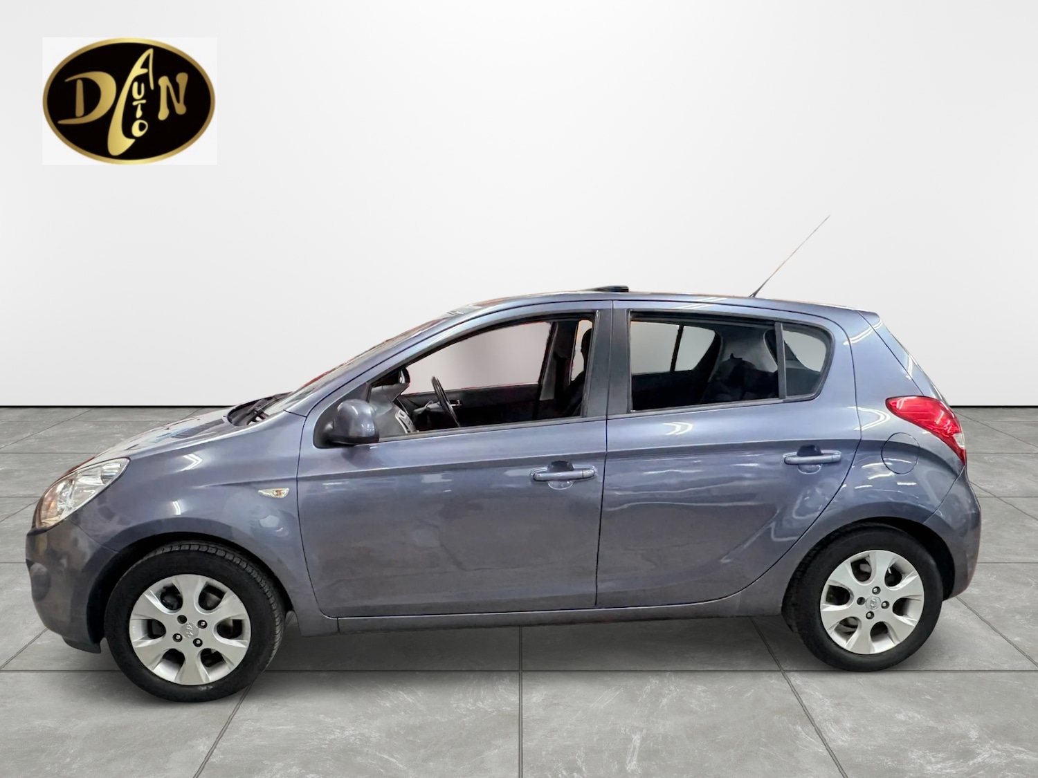 Used Hyundai i20 2012 for sale - 76455583: Photo 2