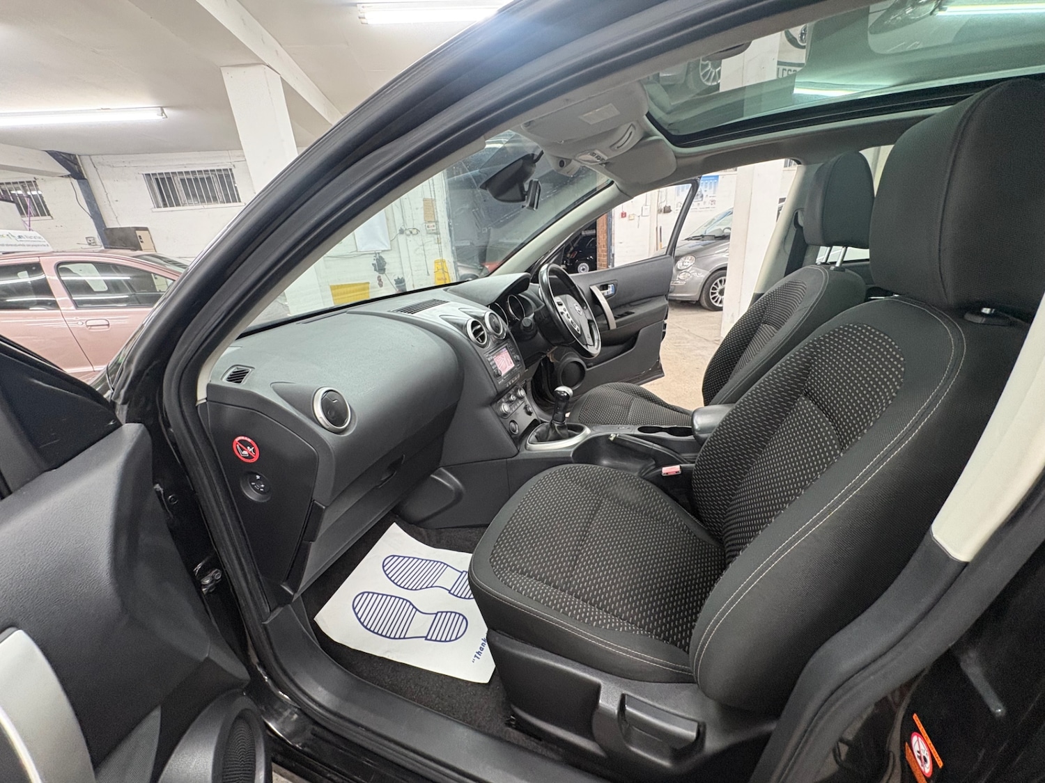 Used Nissan Qashqai 2009 for sale - 77342930: Photo 14