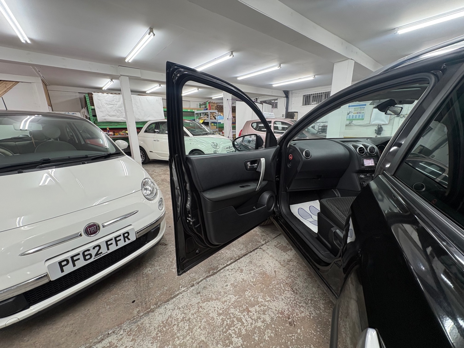 Used Nissan Qashqai 2009 for sale - 77342930: Photo 20