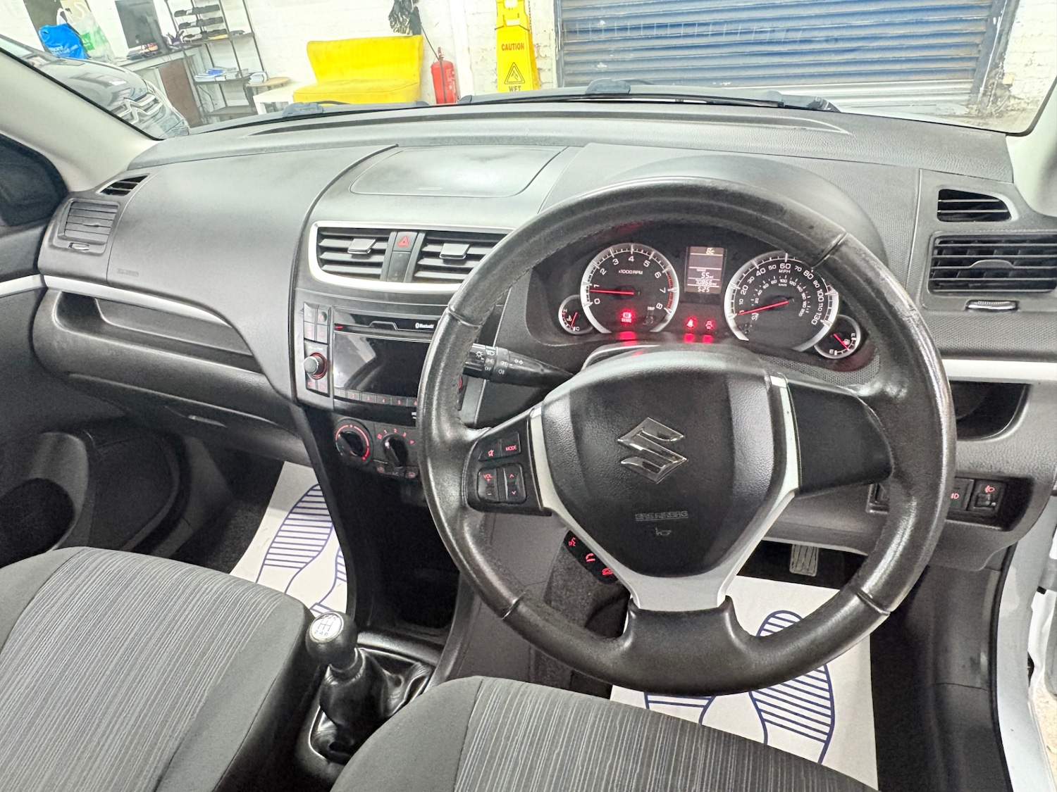 Used Suzuki Swift 2015 for sale - 76669449: Photo 11