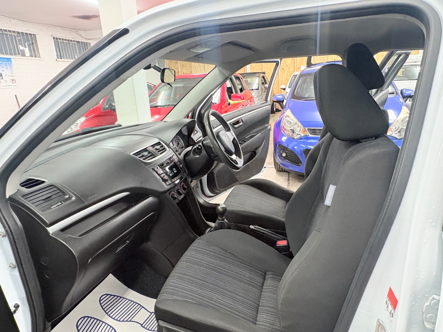 Used Suzuki Swift 2015 for sale - 76669449: Photo 13