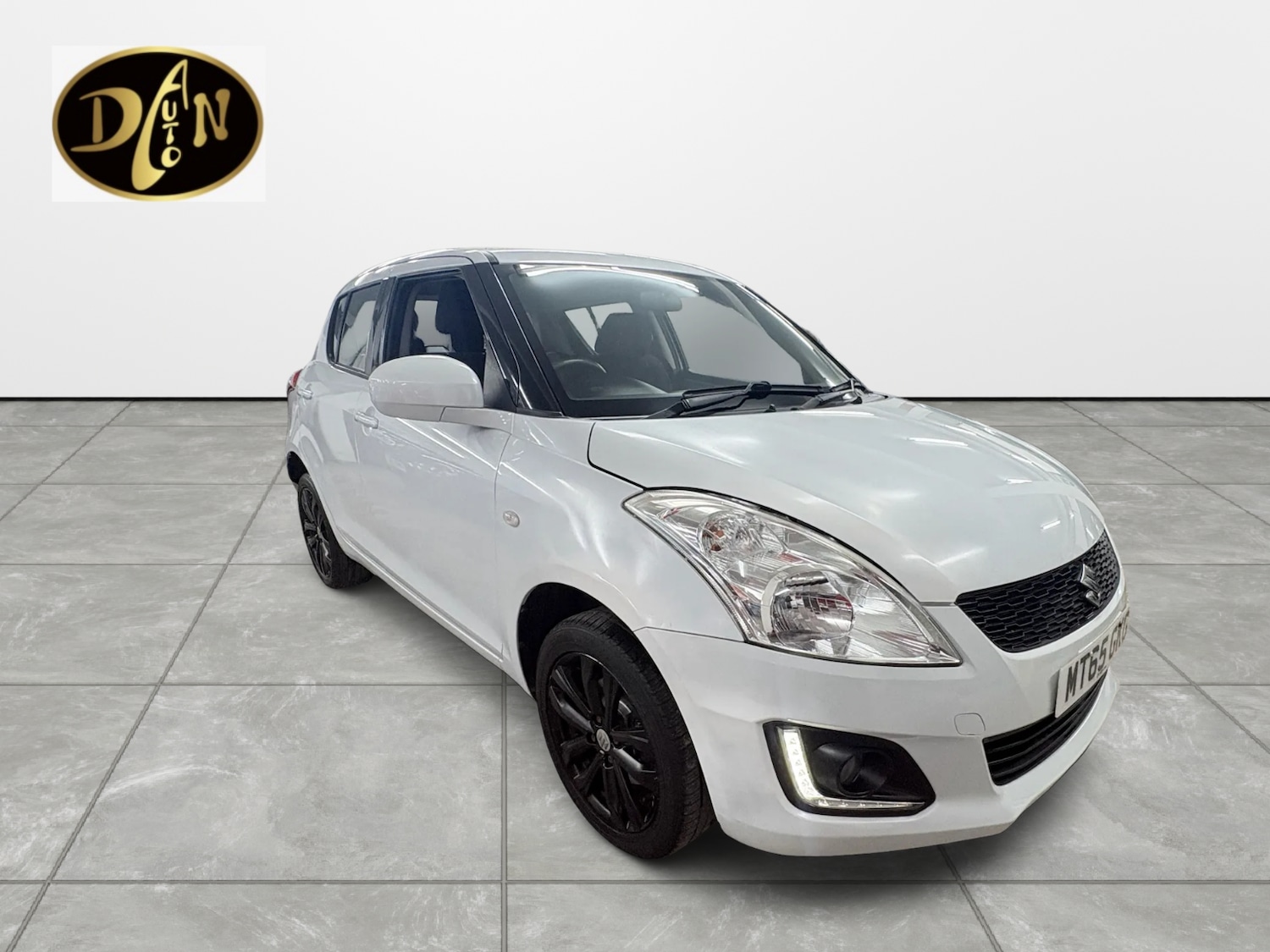 Used Suzuki Swift 2015 for sale - 76669449: Photo 7