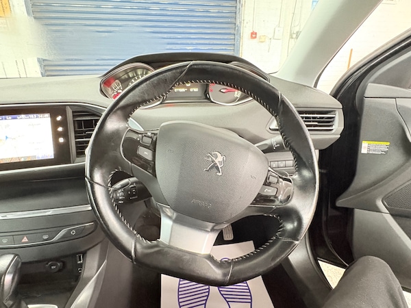 Used Peugeot 308 2017 for sale - 76164777: Photo 17