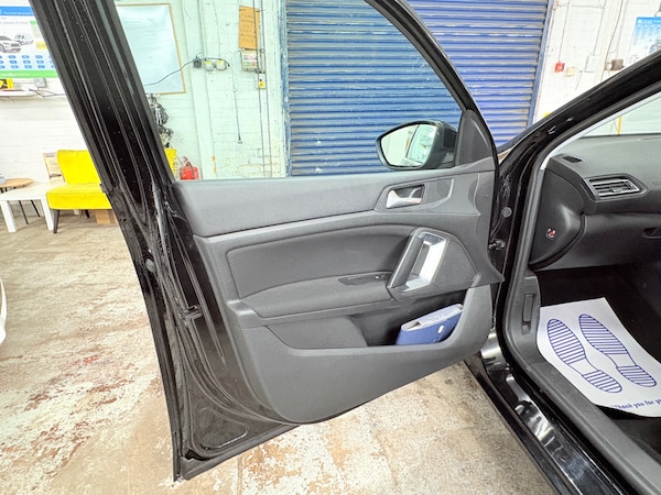 Used Peugeot 308 2017 for sale - 76164777: Photo 21