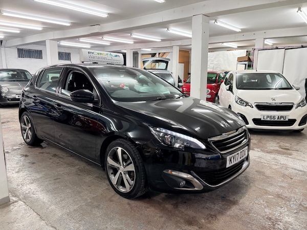 Used Peugeot 308 2017 for sale - 76164777: Photo 2