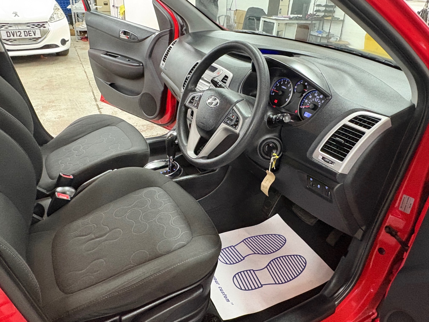 Used Hyundai i20 2011 for sale - 76347266: Photo 15
