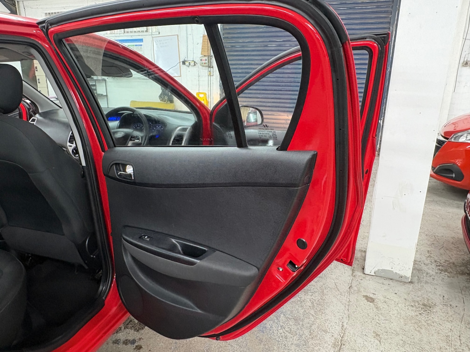 Used Hyundai i20 2011 for sale - 76347266: Photo 19