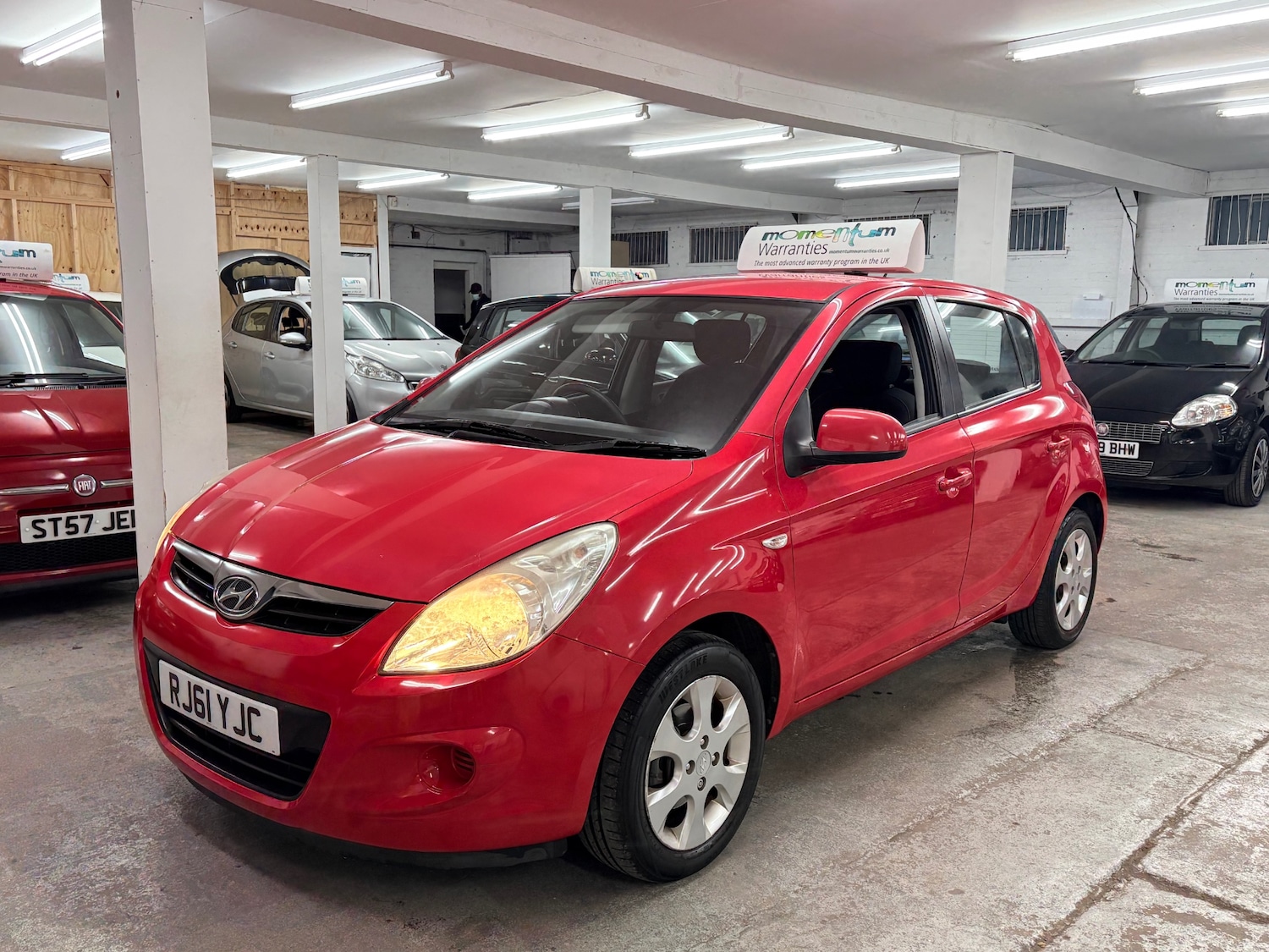 Used Hyundai i20 2011 for sale - 76347266: Photo 2