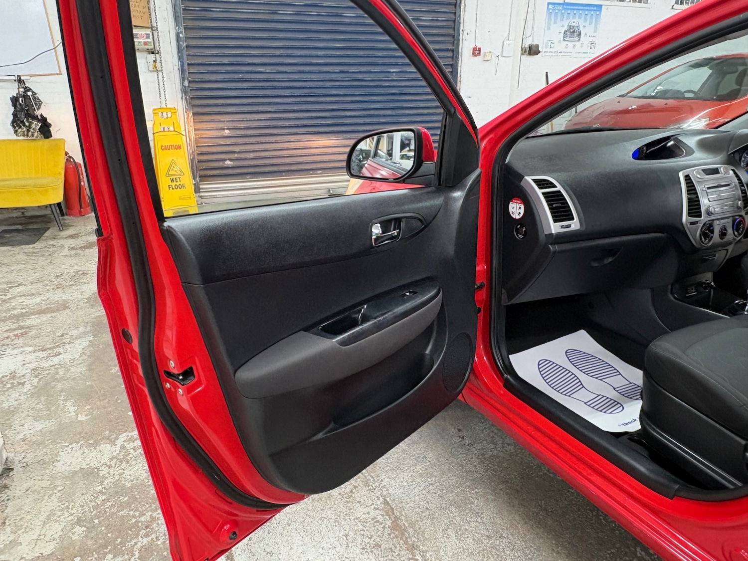 Used Hyundai i20 2011 for sale - 76347266: Photo 20