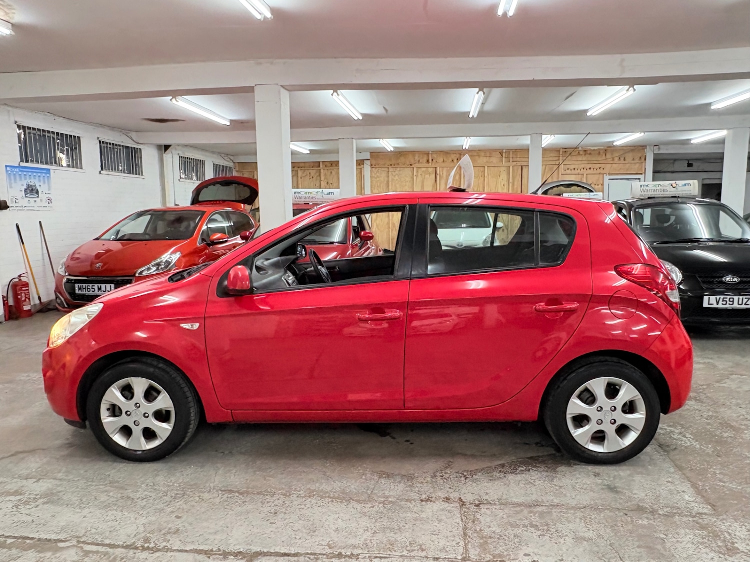 Used Hyundai i20 2011 for sale - 76347266: Photo 3