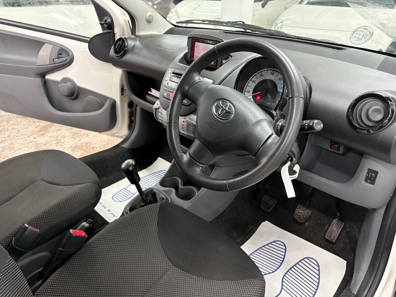 Used Toyota AYGO 2012 for sale - 77438748: Photo 10