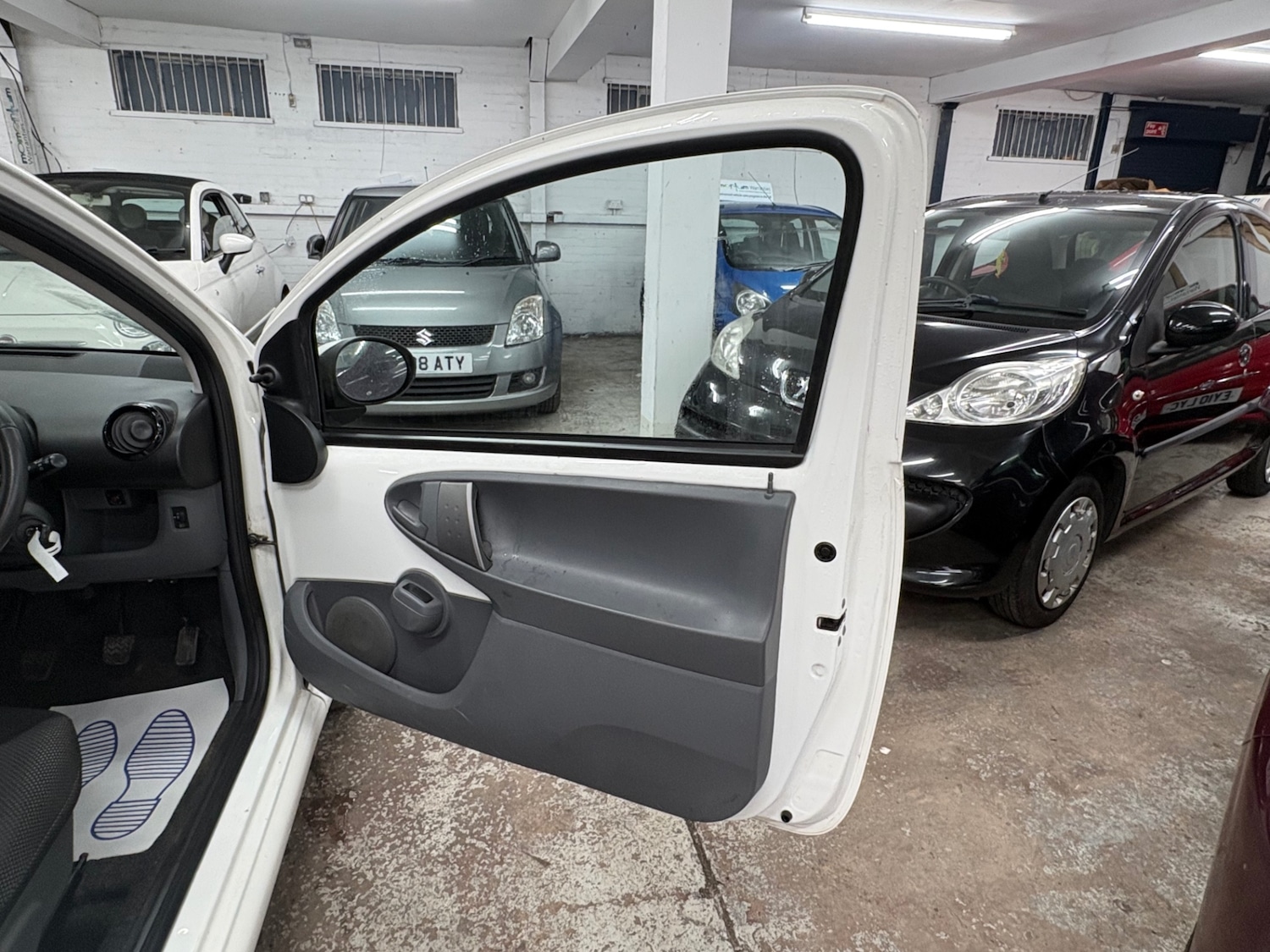 Used Toyota AYGO 2012 for sale - 77438748: Photo 13