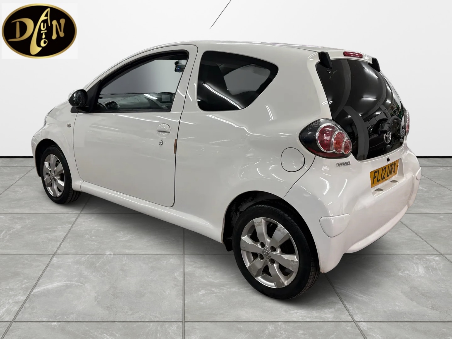 Used Toyota AYGO 2012 for sale - 77438748: Photo 4