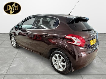 Used Peugeot 208 2013 for sale - 78897740: Photo