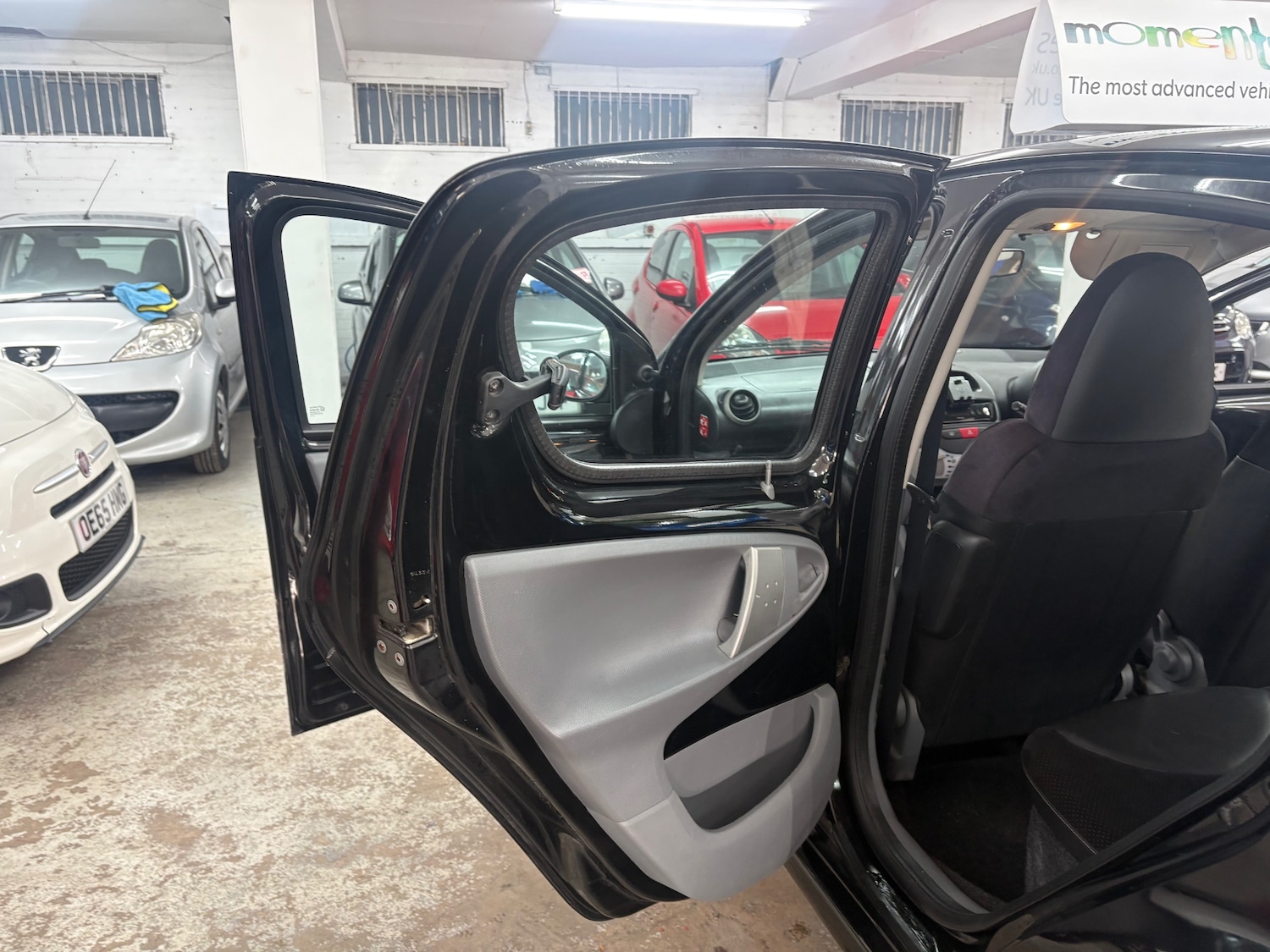 Used Toyota AYGO 2009 for sale - 77731039: Photo 19