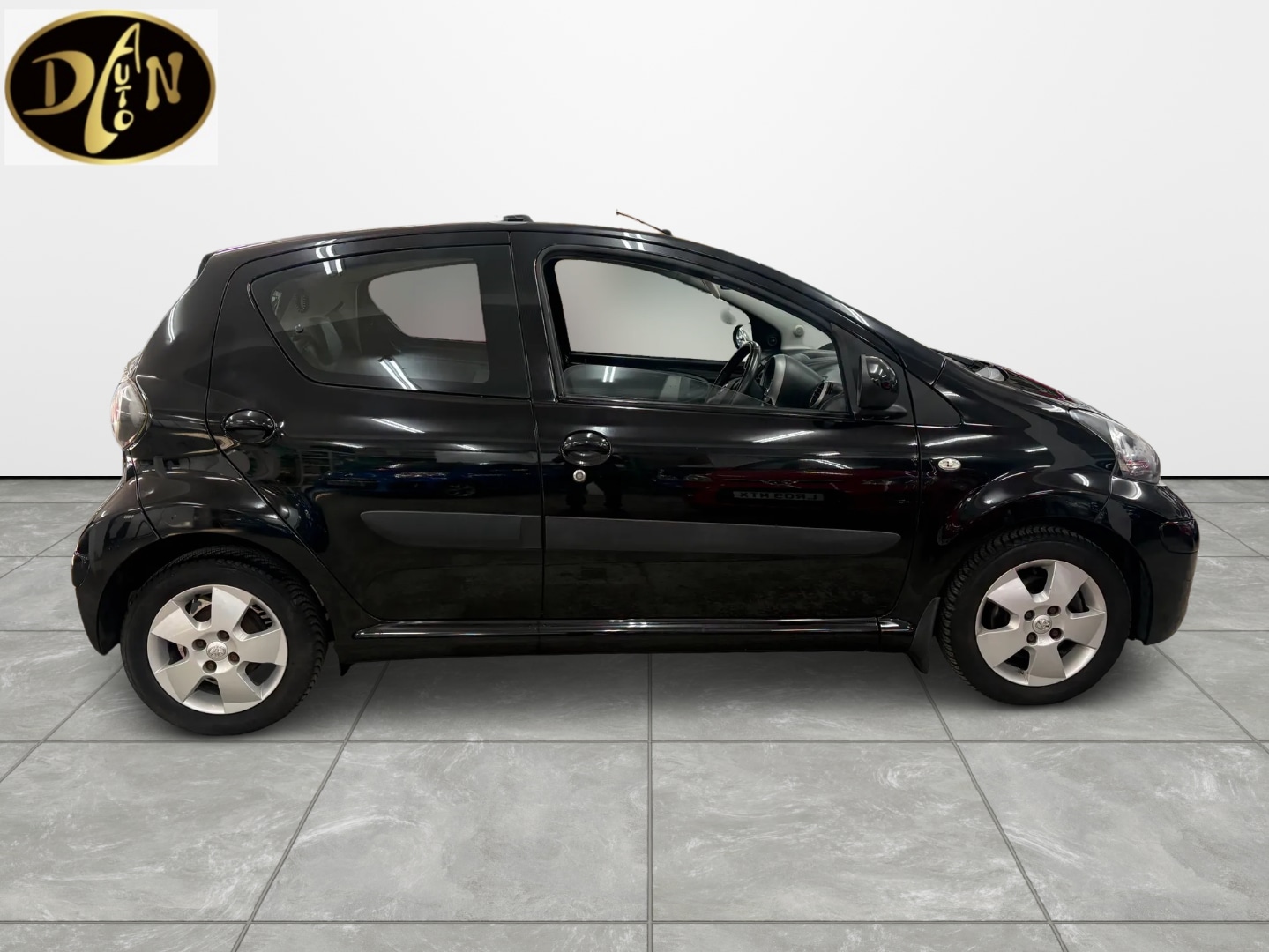 Used Toyota AYGO 2009 for sale - 77731039: Photo 3