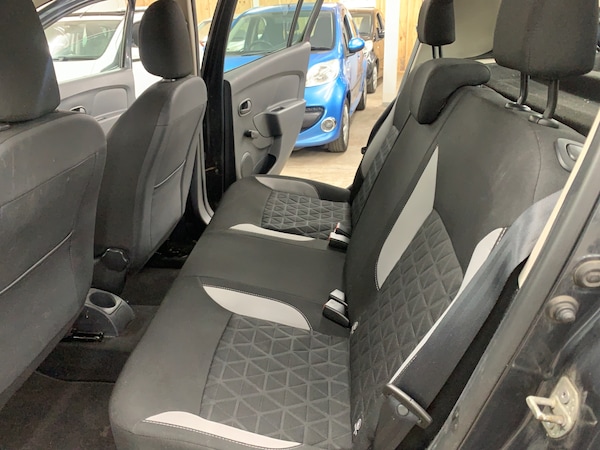 Used Dacia Sandero Stepway 2016 for sale - 76134632: Photo 16