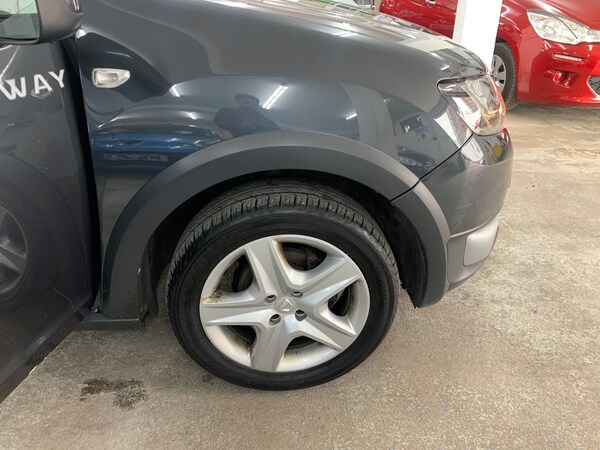 Used Dacia Sandero Stepway 2016 for sale - 76134632: Photo 24