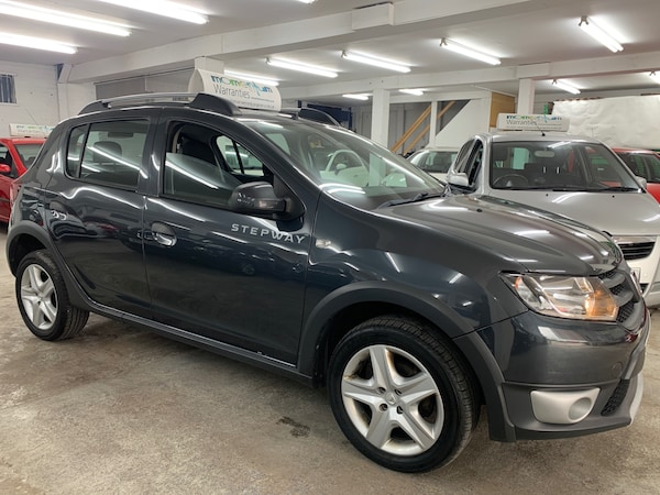 Used Dacia Sandero Stepway 2016 for sale - 76134632: Photo 3