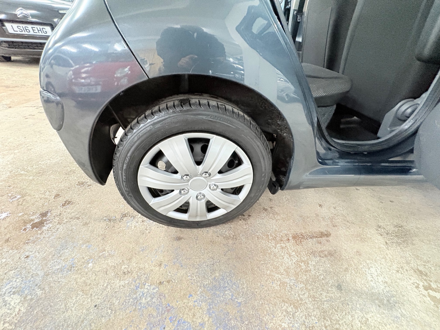 Used Toyota AYGO 2009 for sale - 77237163: Photo 19