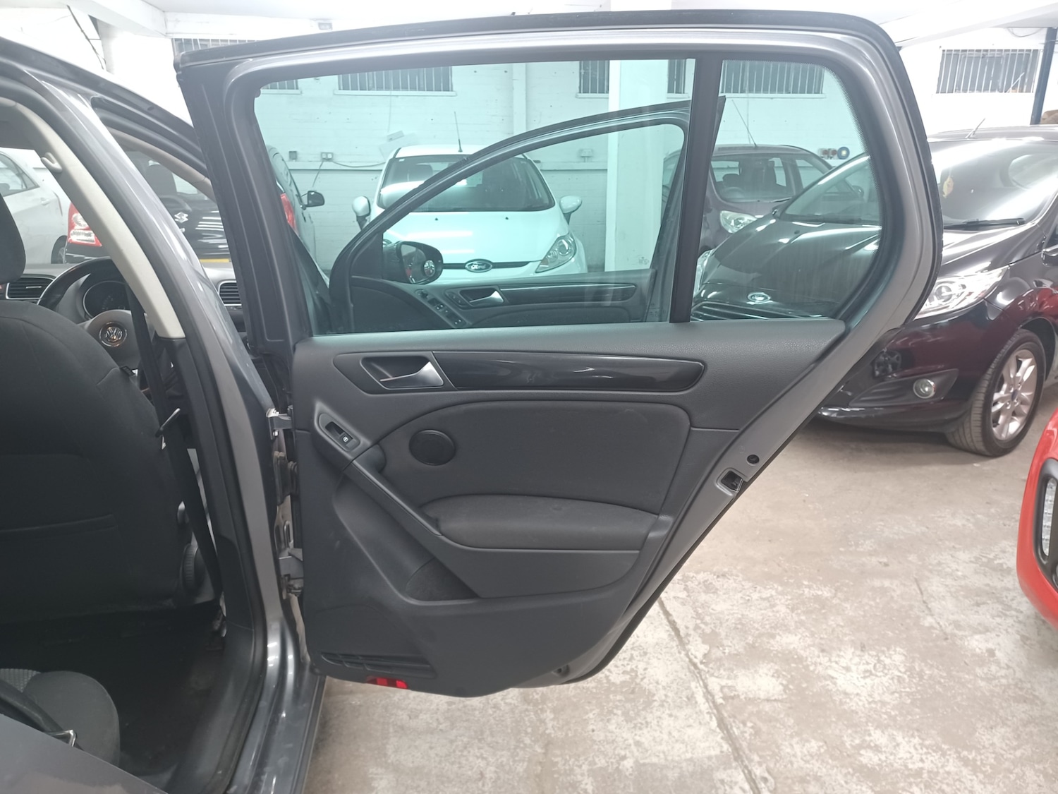 Used Volkswagen Golf 2010 for sale - 78203691: Photo 12