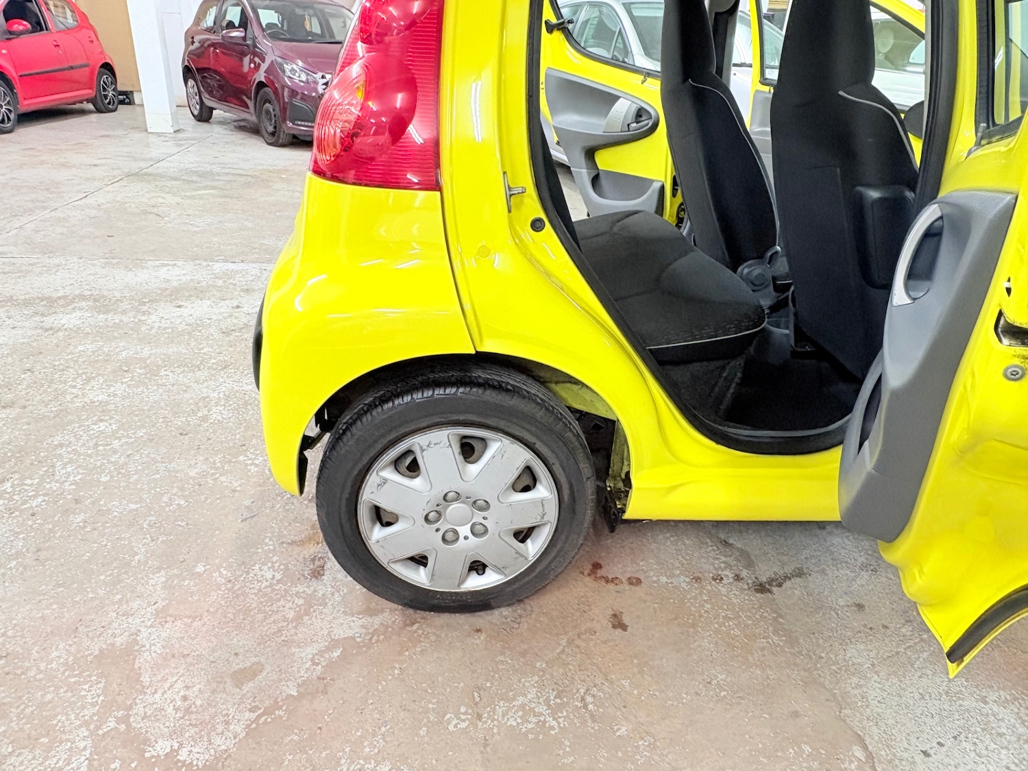 Used Peugeot 107 2012 for sale - 77106266: Photo 19