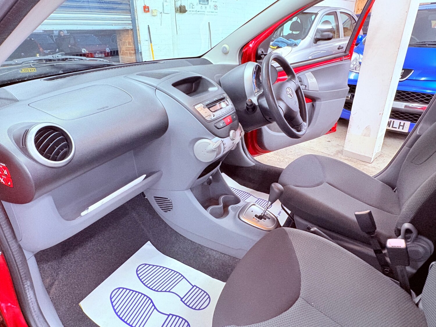 Used Toyota AYGO 2009 for sale - 77632623: Photo 10