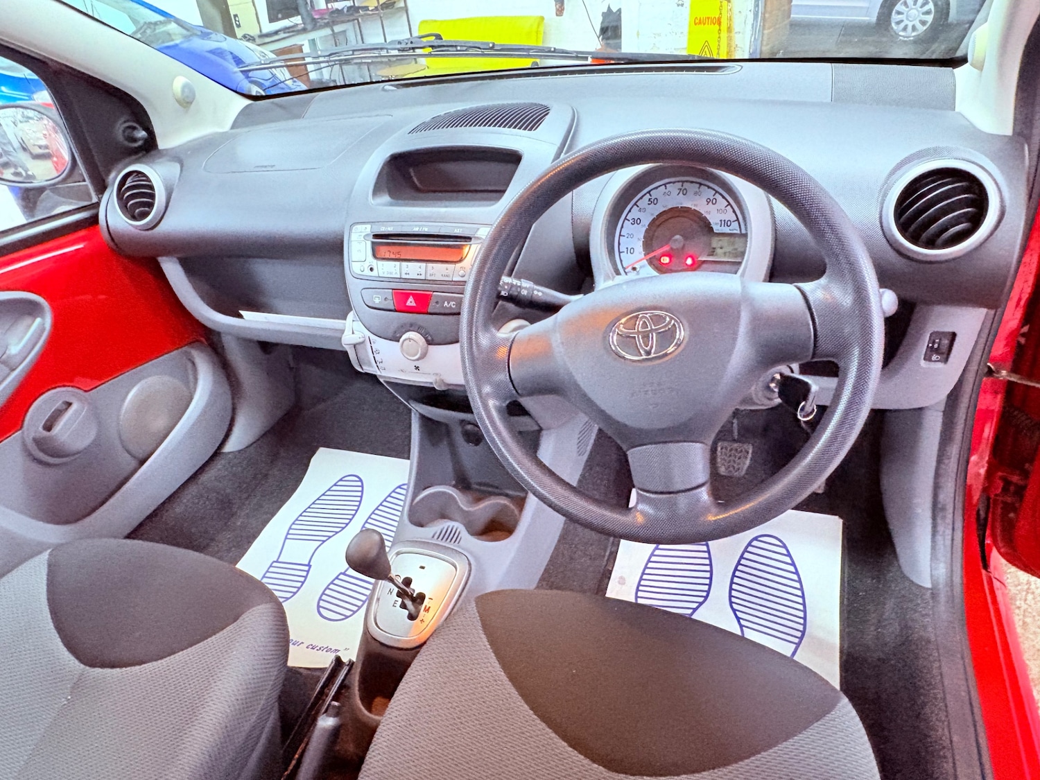 Used Toyota AYGO 2009 for sale - 77632623: Photo 9