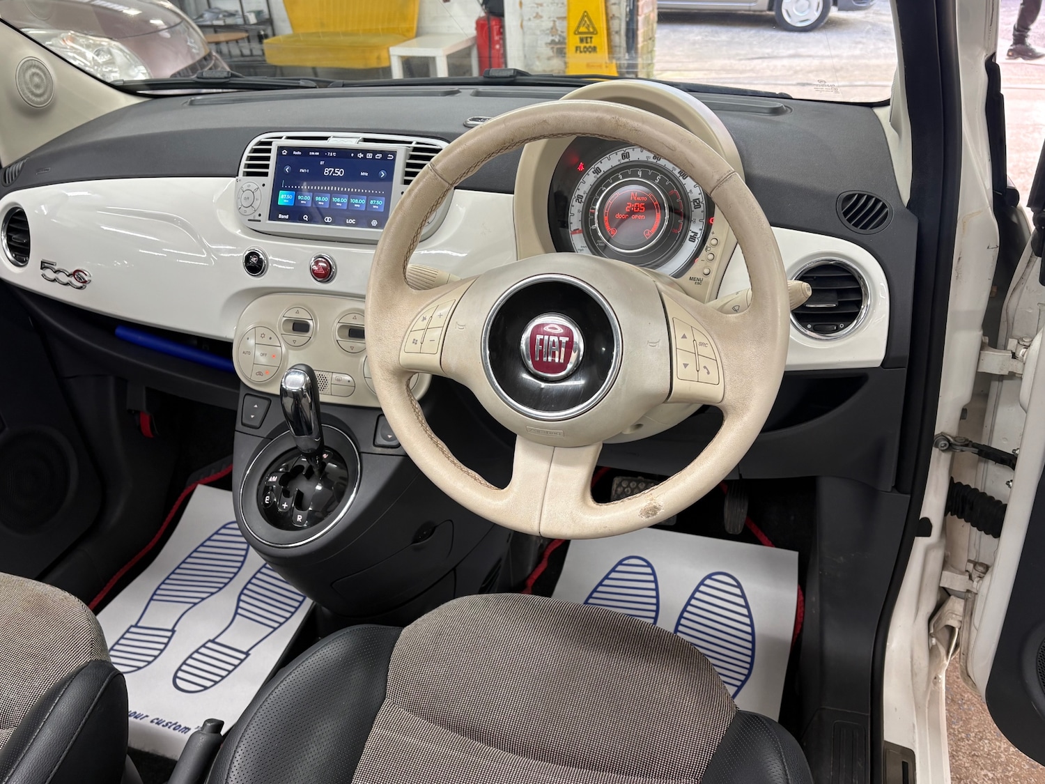 Used Fiat 500 2010 for sale - 77395349: Photo 11