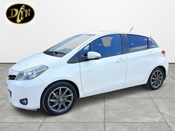 Used Toyota Yaris 2012 for sale - 79327741: Photo